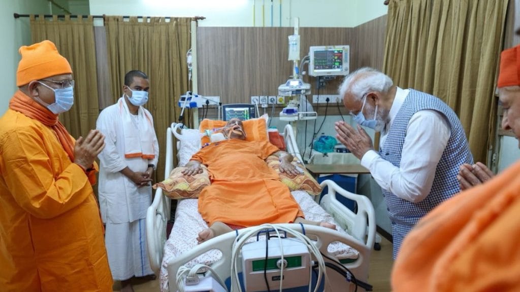 PM Modi enquired about the health of Swami Smaranananda Maharaj.