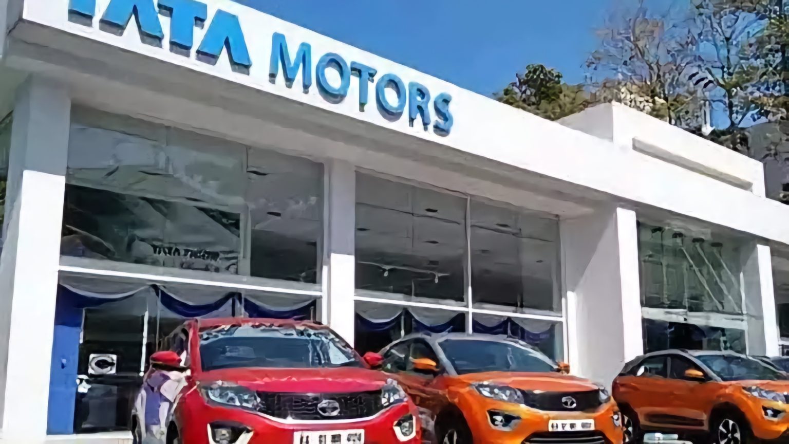 Experts views on Tata motors share price fall