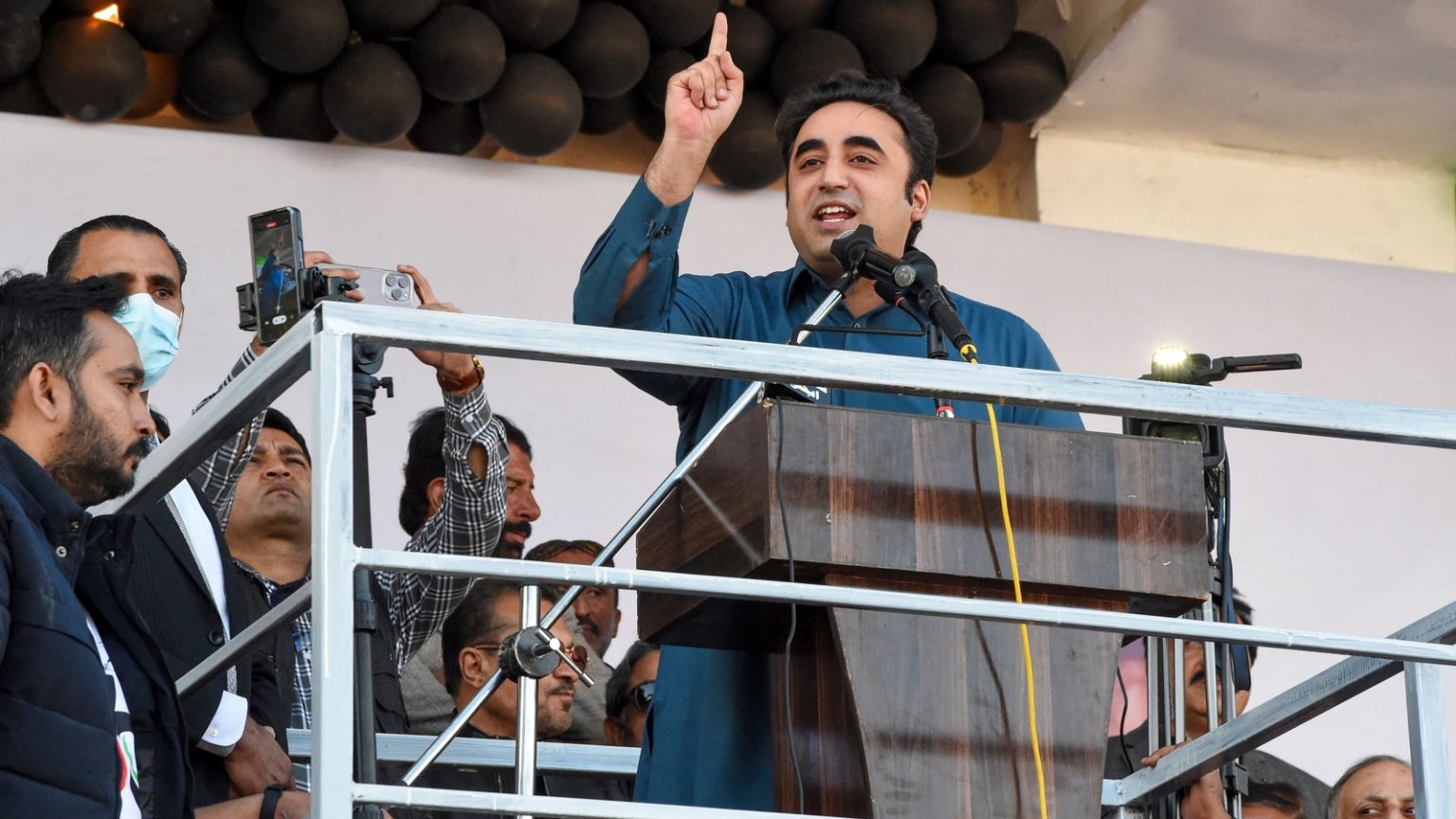 Pakistan’s Bilawal Bhutto, who issued ‘blood in river’ threat, now seeks peace with India.