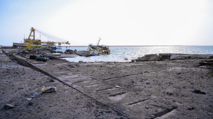 Israel strikes rebel-held Yemen port after evacuation warnings.