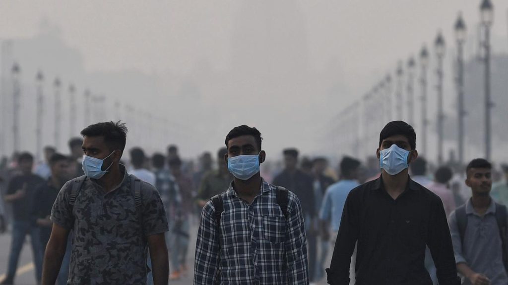 ‘Even masks not enough’: As Delhi pollution peaks to ‘severe’, Supreme Court has a question for lawyers.