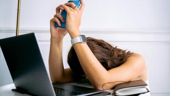 Employee says lead expected a reply at 2:45 am after 14-hour workday: ‘This job is destroying my peace’.