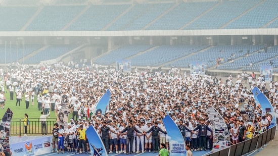 ‘Marathon in 400 AQI’: In pollution chokehold, Delhi holds fitness events.