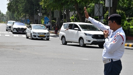 Supreme Court allows ban on end-of-life vehicles.