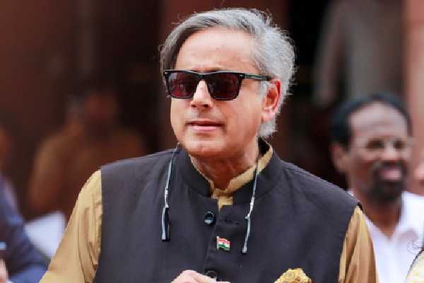 ‘Let’s not dishonour Gandhi’s legacy’: Shashi Tharoor on MGNREGA renaming.